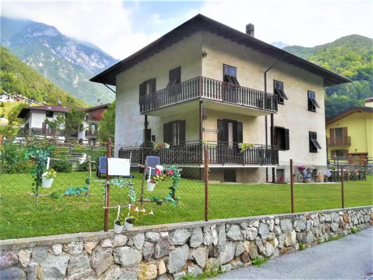Ferienwohnung Ca' Albano Mezzolago Exterior foto