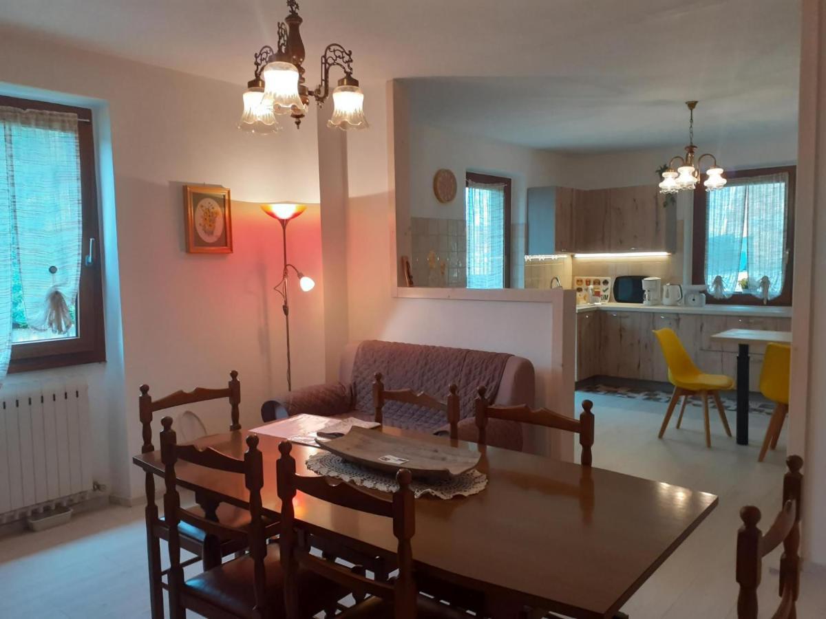 Ferienwohnung Ca' Albano Mezzolago Exterior foto