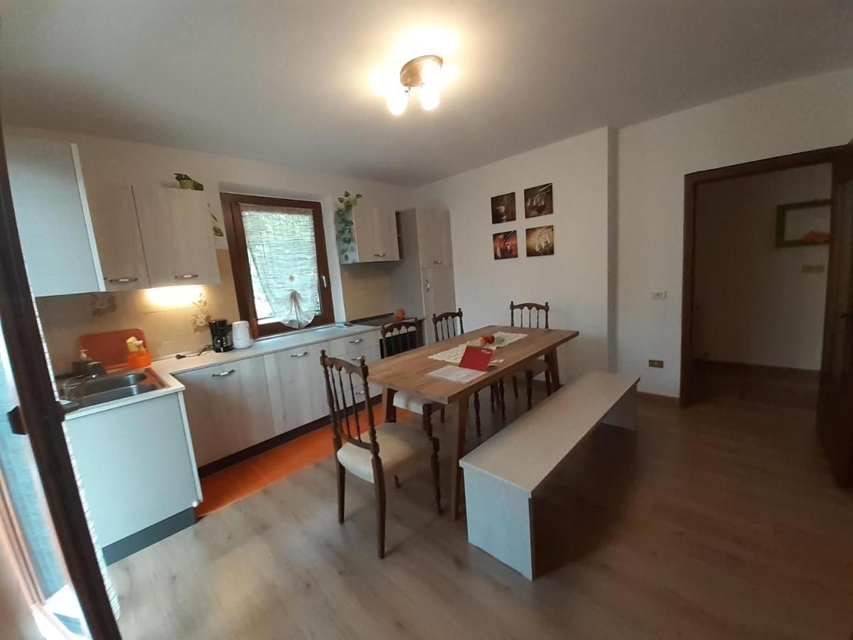 Ferienwohnung Ca' Albano Mezzolago Exterior foto